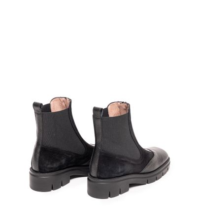 Дамски черни кожени боти HISPANITAS