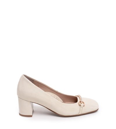 Дамски бежови обувки лак DFC RELAX