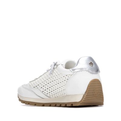 Дамски спортни обувки CARMELA