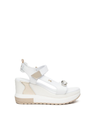 Дамски сандали на платформа с декоративни камъни Nero Giardini