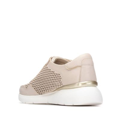 Дамски бежови спортни обувки CARMELA