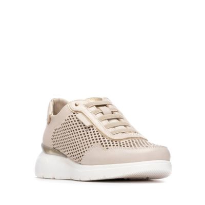 Дамски бежови спортни обувки CARMELA