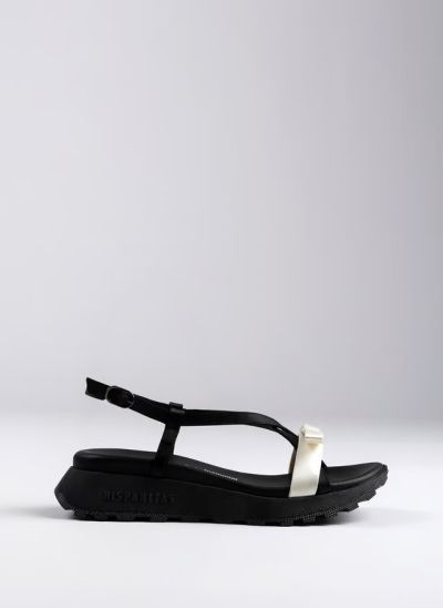 Дамски черни сандали HISPANITAS