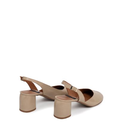 Дамски бежови обувки ANGEL ALARCON